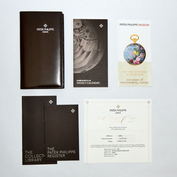 Patek Philippe Complications 5212A-001